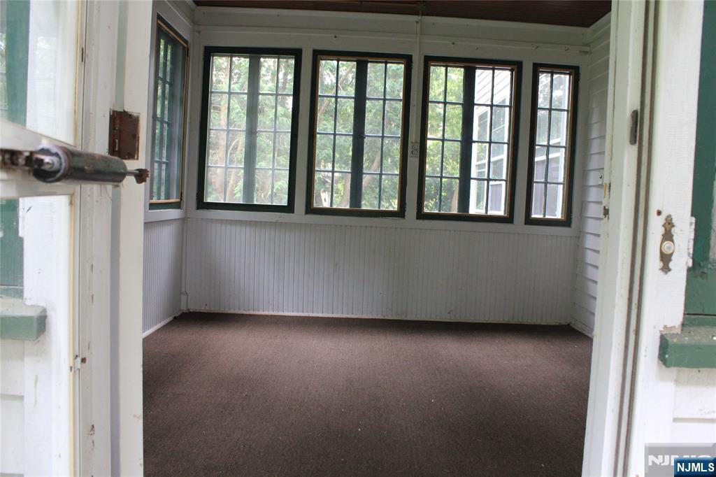 25 Monroe Street - Photo 3