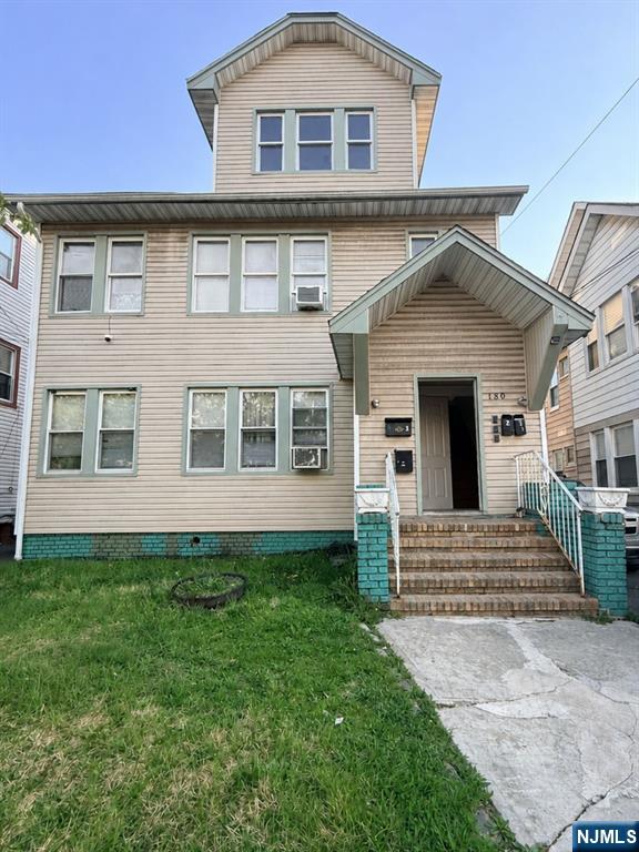 180 Shephard Avenue - Photo 1