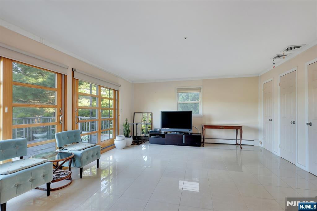 38 Ash Street - Photo 3