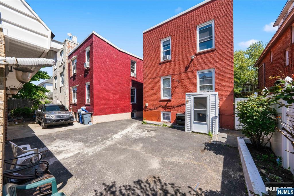 8401 2nd Avenue, North Bergen, NJ 07047 Listing Photo  15