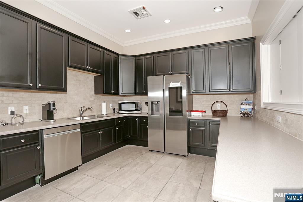 602 Four Seasons Lane — photo 38