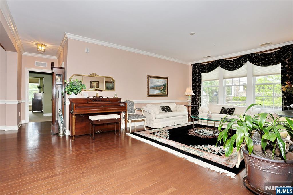 602 Four Seasons Lane — photo 8