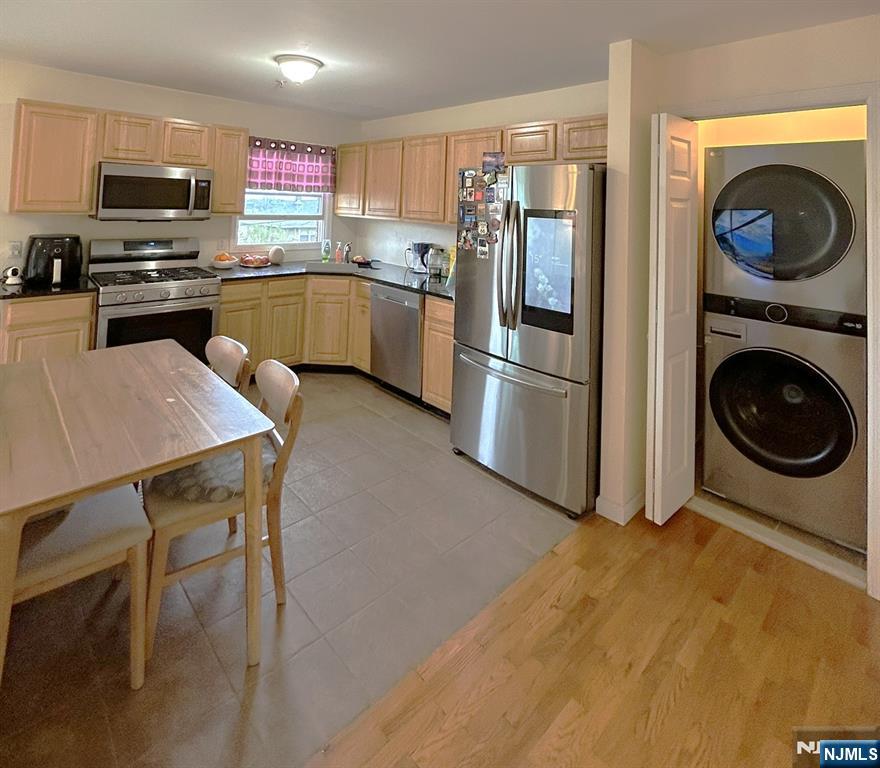 118 Bergen Boulevard 2D - Photo 2