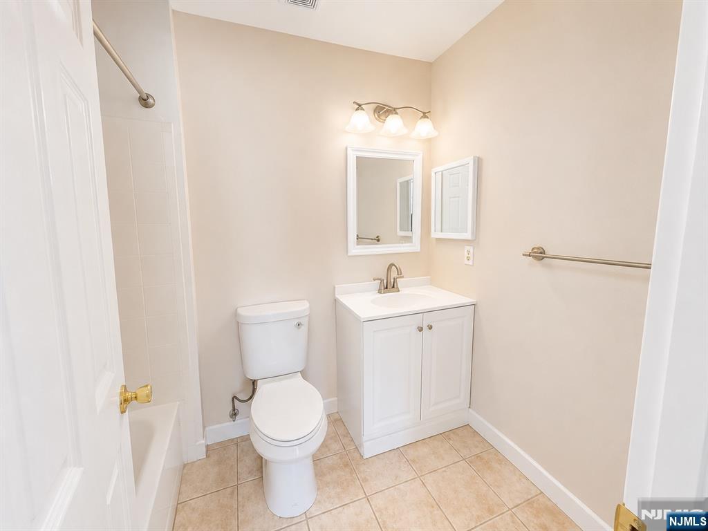 774 Sassafras, Mahwah, NJ 07430 Listing Photo  15