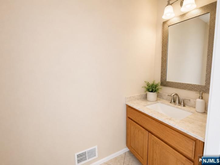 774 Sassafras, Mahwah, NJ 07430 Listing Photo  9