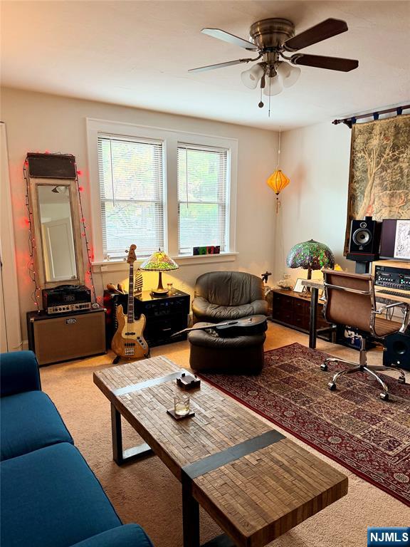 13 SHERIDAN Avenue - Photo 4