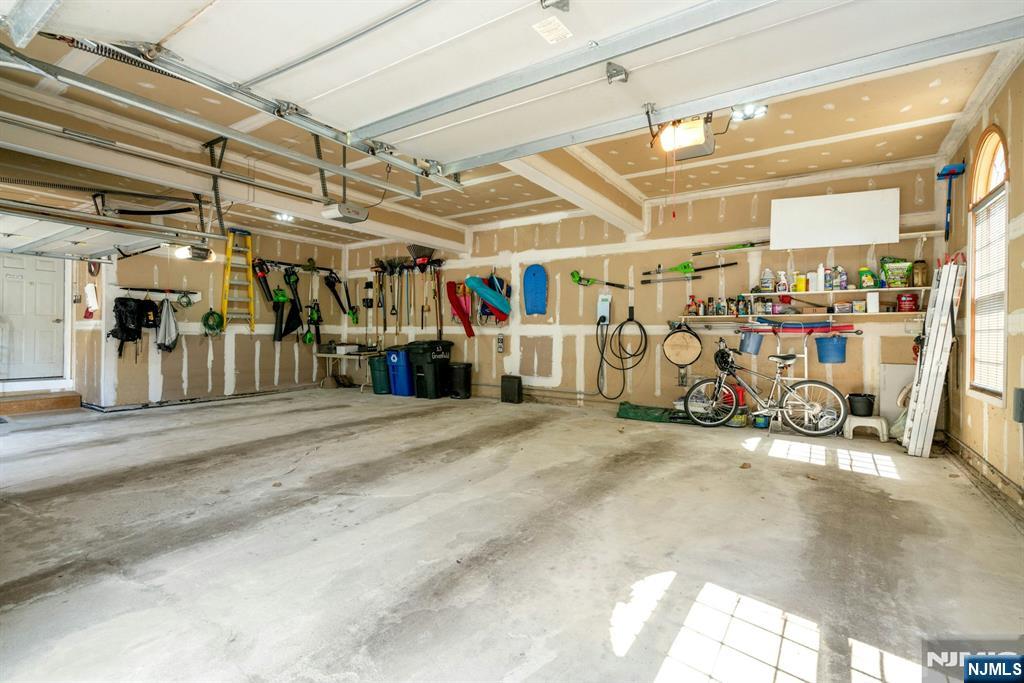 13 Greenfield Hill — photo 33