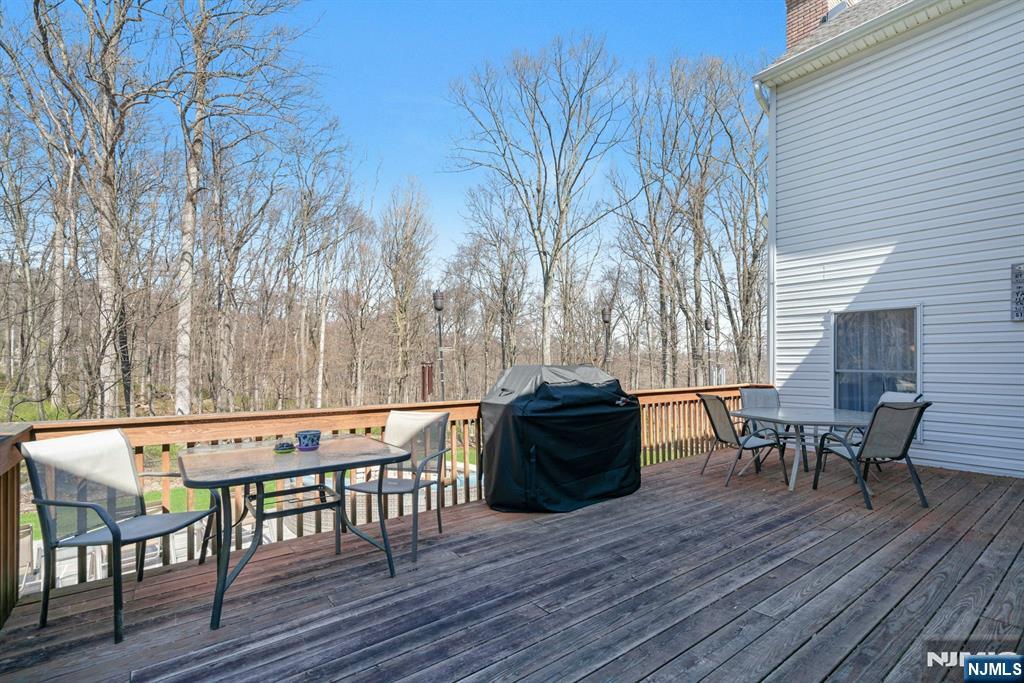 13 Greenfield Hill — photo 34
