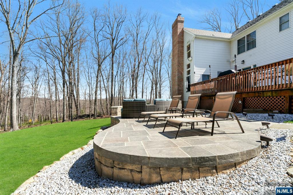 13 Greenfield Hill — photo 40