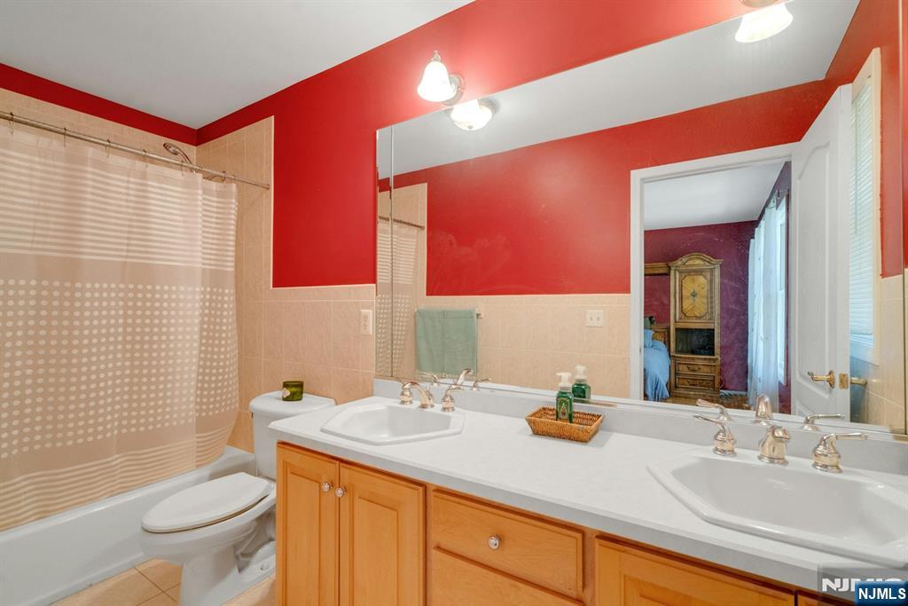 13 Greenfield Hill — photo 47