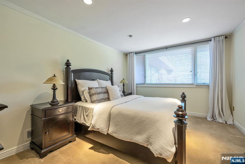Bedroom 2 Ensuite