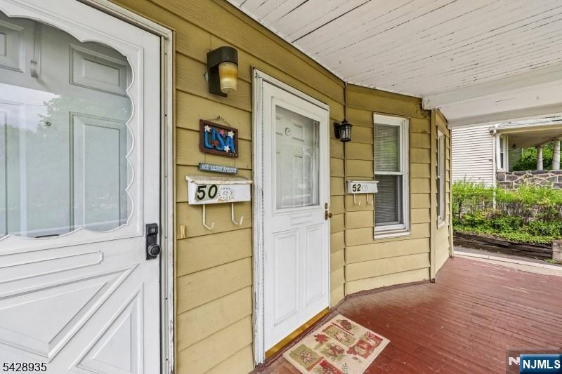 52 Preston St, Ridgefield Park, NJ 07660