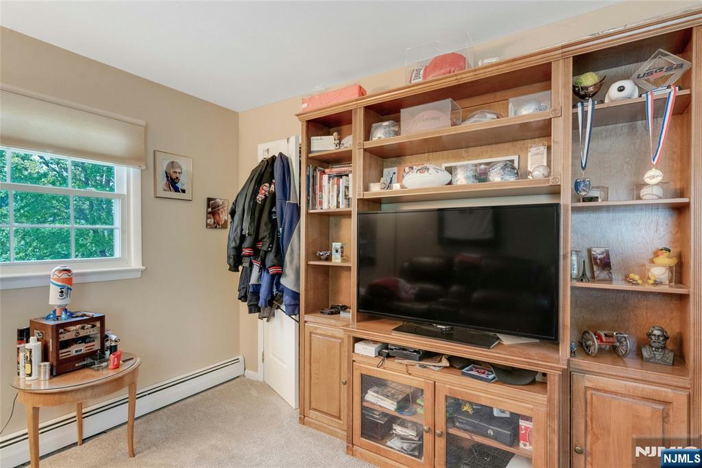 109 Malcolm Road — photo 31