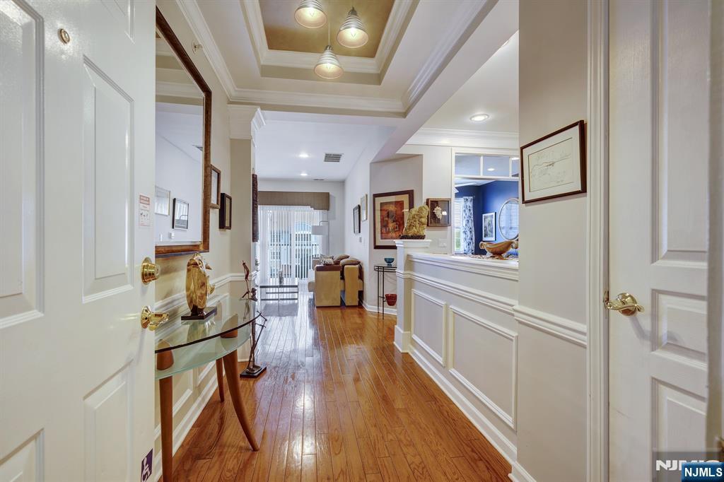 10402 Warrens Way #TOP FLOOR RENOV