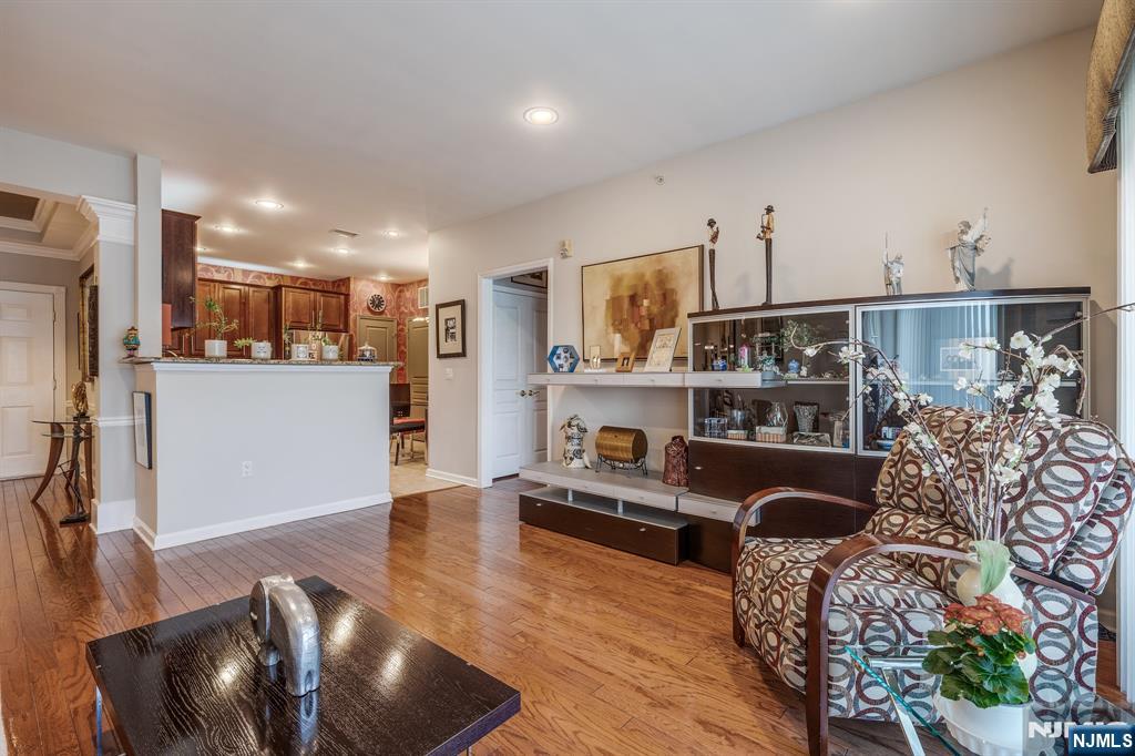 10402 Warrens Way #TOP FLOOR RENOV