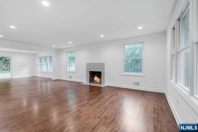 235 Dwight Place — photo 7