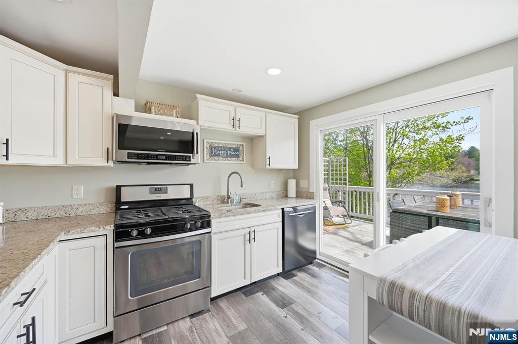 51 Goldfinch Lane, West Milford, NJ 07421 Listing Photo  10