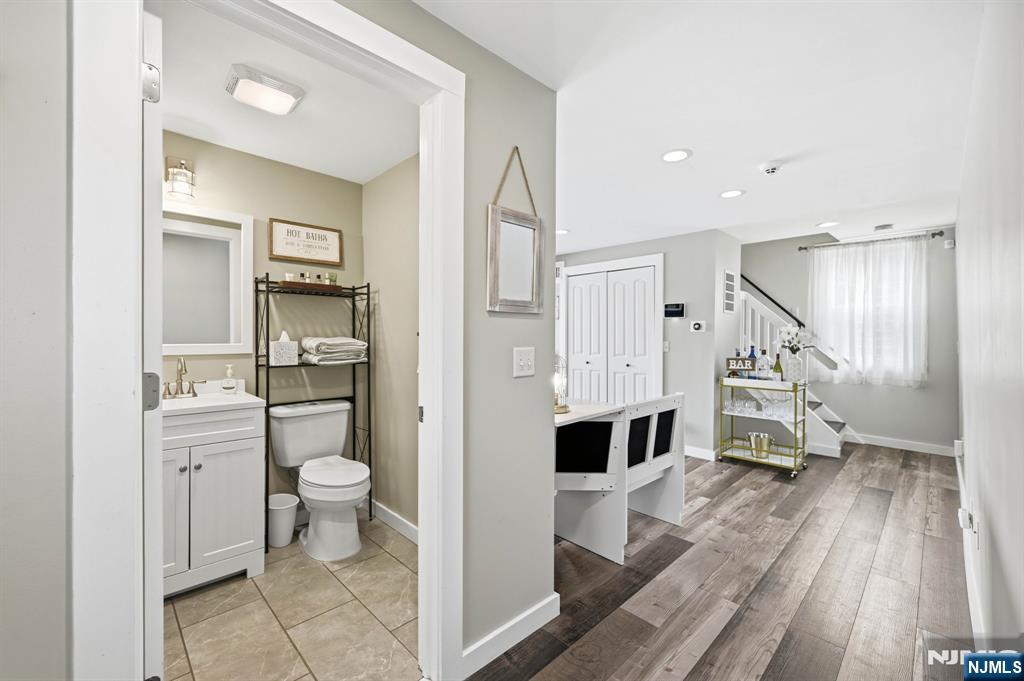 51 Goldfinch Lane, West Milford, NJ 07421 Listing Photo  17
