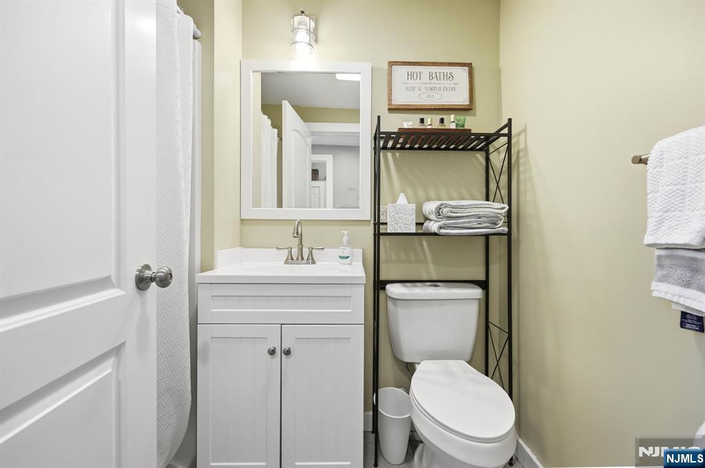 51 Goldfinch Lane, West Milford, NJ 07421 Listing Photo  18