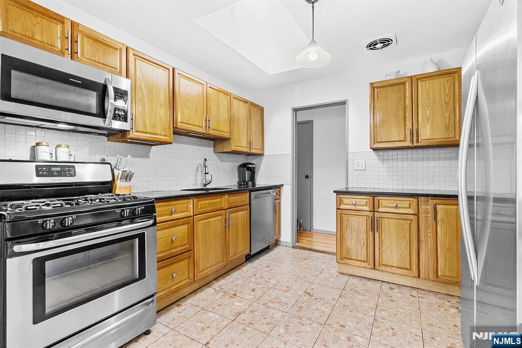 8 Halsey Lane - Photo 5