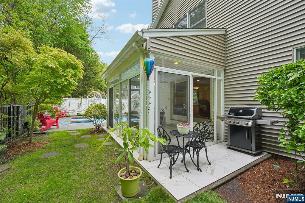 720 Maxwell Place