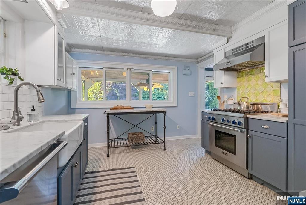 231 Watchung Avenue