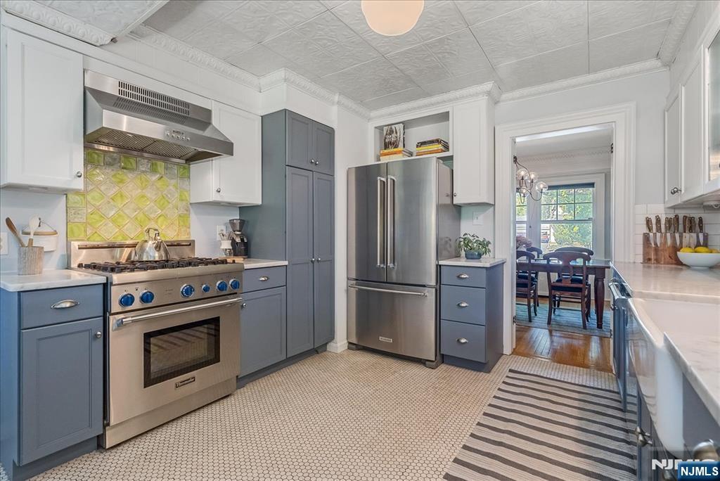 231 Watchung Avenue