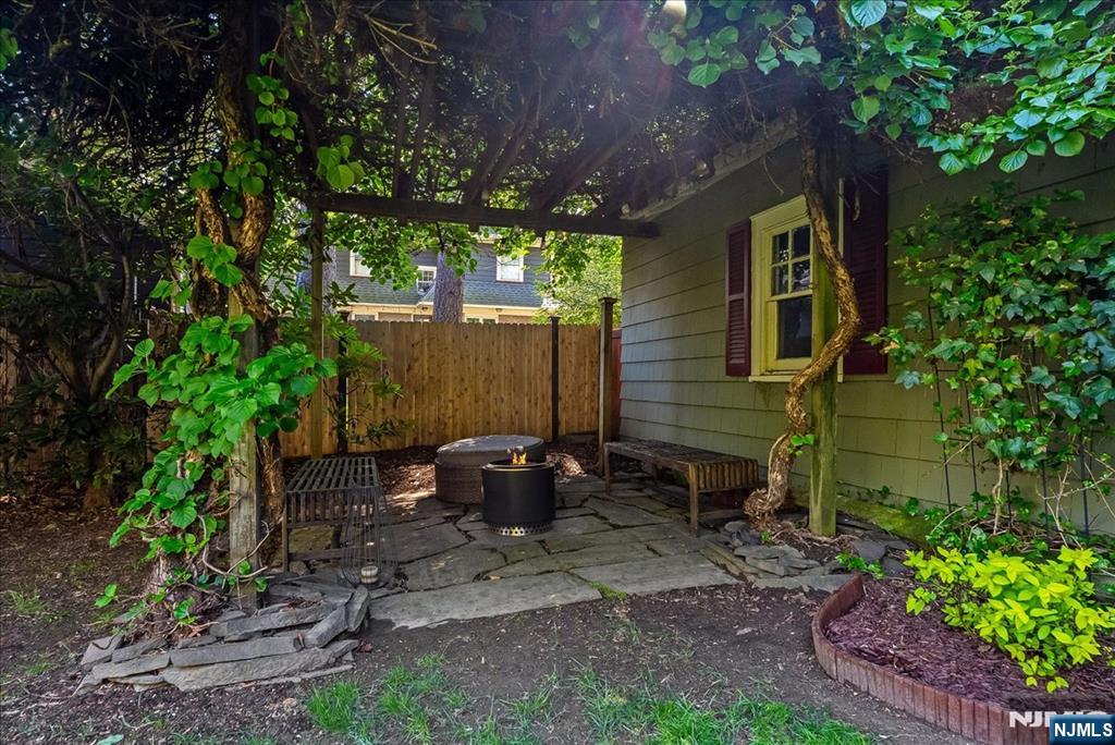 231 Watchung Avenue