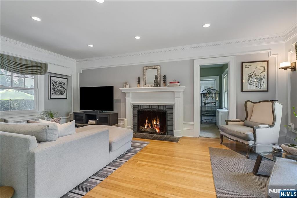 231 Watchung Avenue