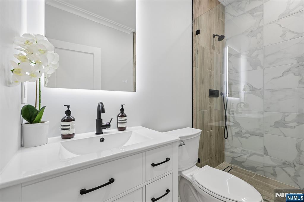 424 Ridgewood Avenue — photo 34