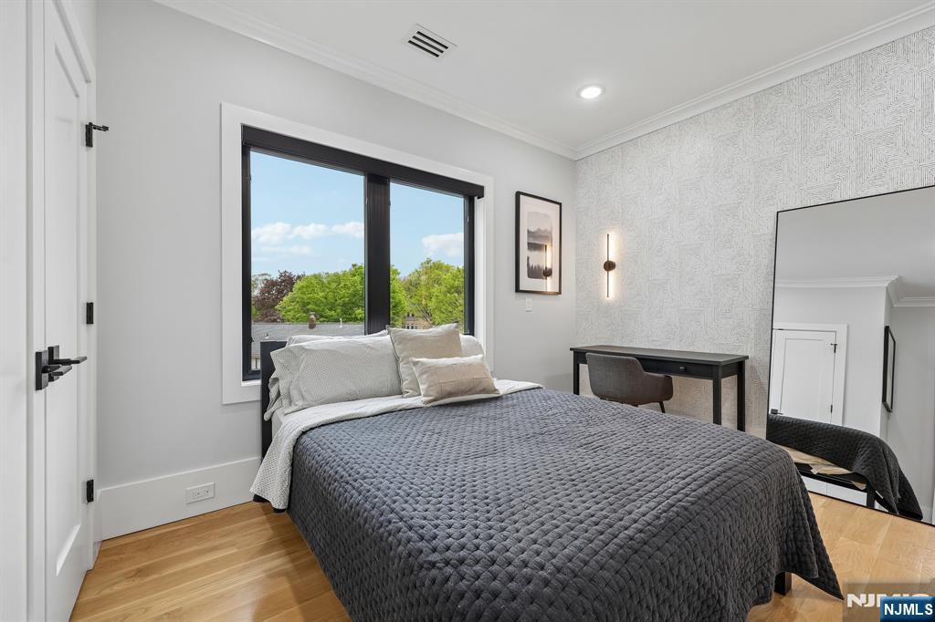 424 Ridgewood Avenue — photo 35