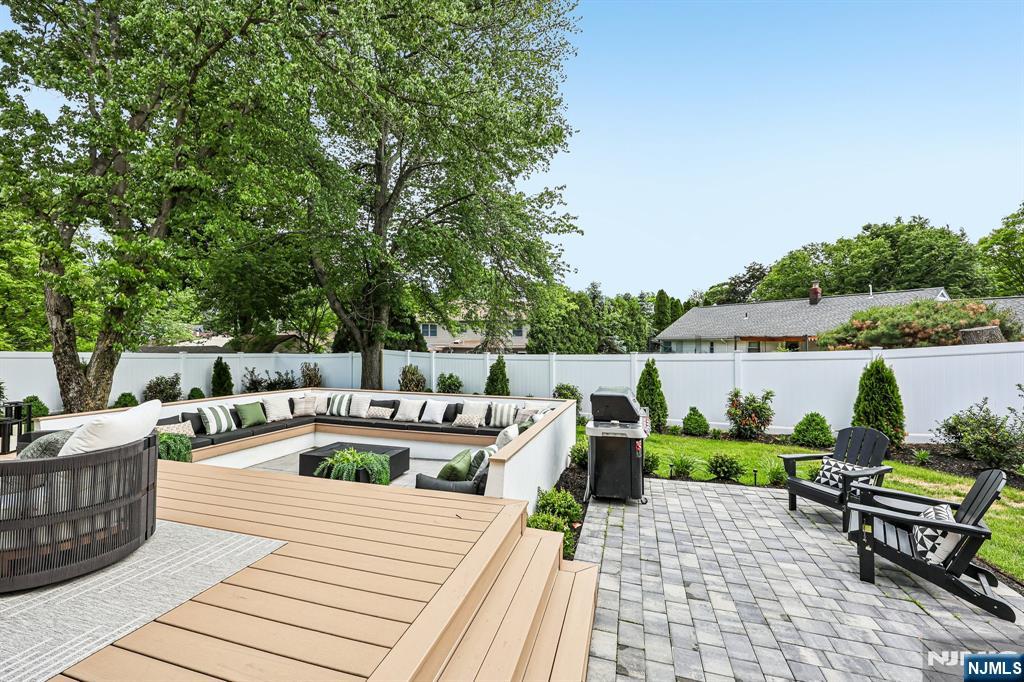 424 Ridgewood Avenue — photo 48