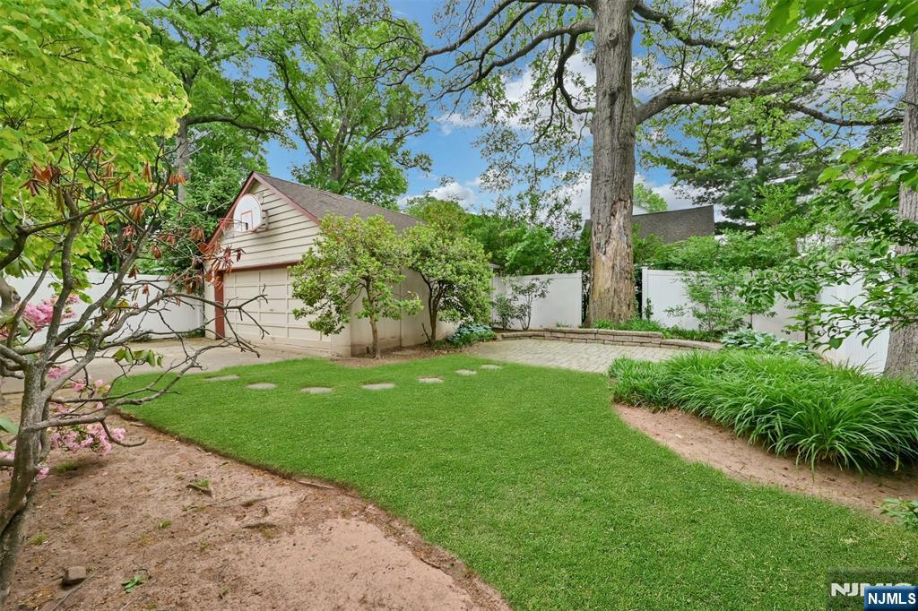 340 Sherman Avenue, Teaneck, NJ 07666 Listing Photo  17