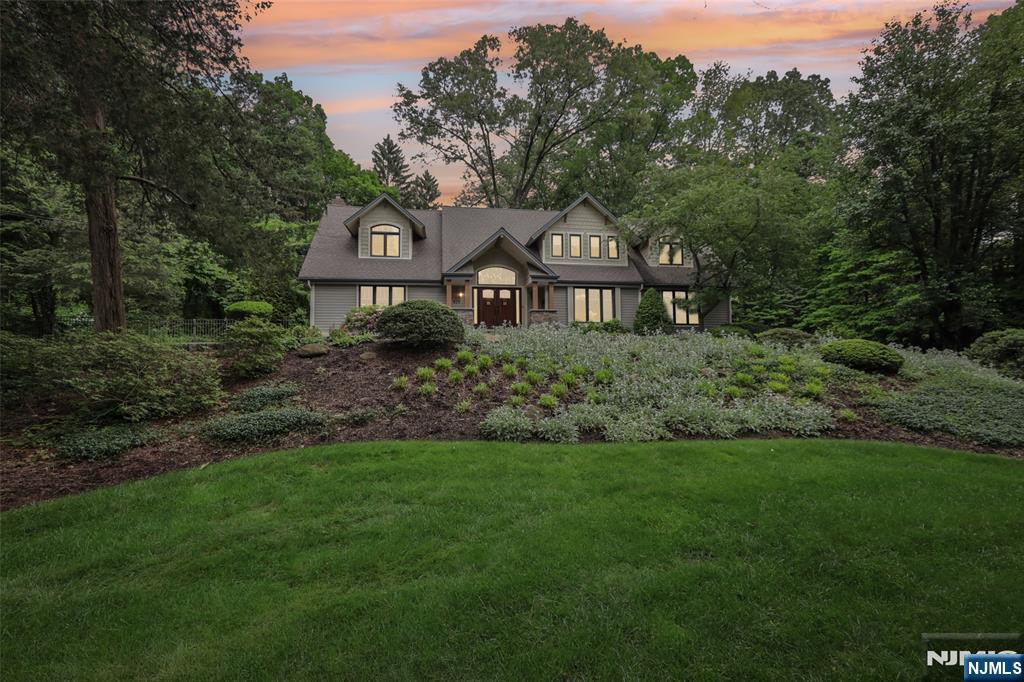 Homes for sale in Wyckoff, NJ | 469 Hartung Dr, Wyckoff, NJ 07481 | MLS# 26015887