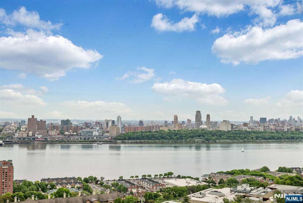 800 Palisade Avenue #1701 — photo 39