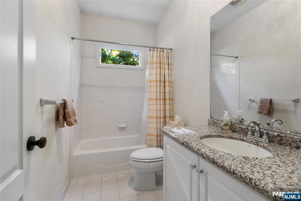 26 Woodshire Terrace — photo 14