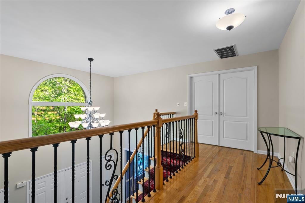 26 Woodshire Terrace — photo 16