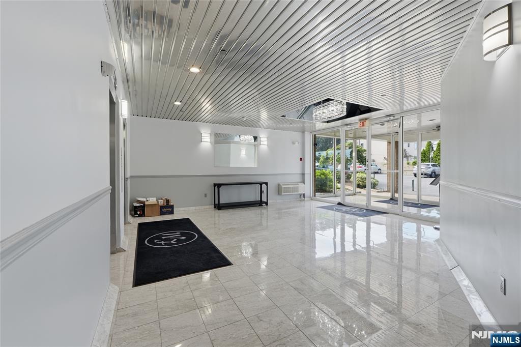 38 Moonachie Road 101 - Photo 2