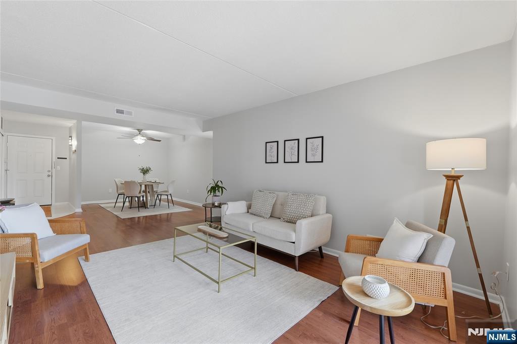 38 Moonachie Road 101 - Photo 4