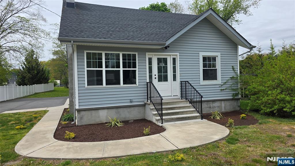 397 Newark Pompton Turnpike - Photo 3