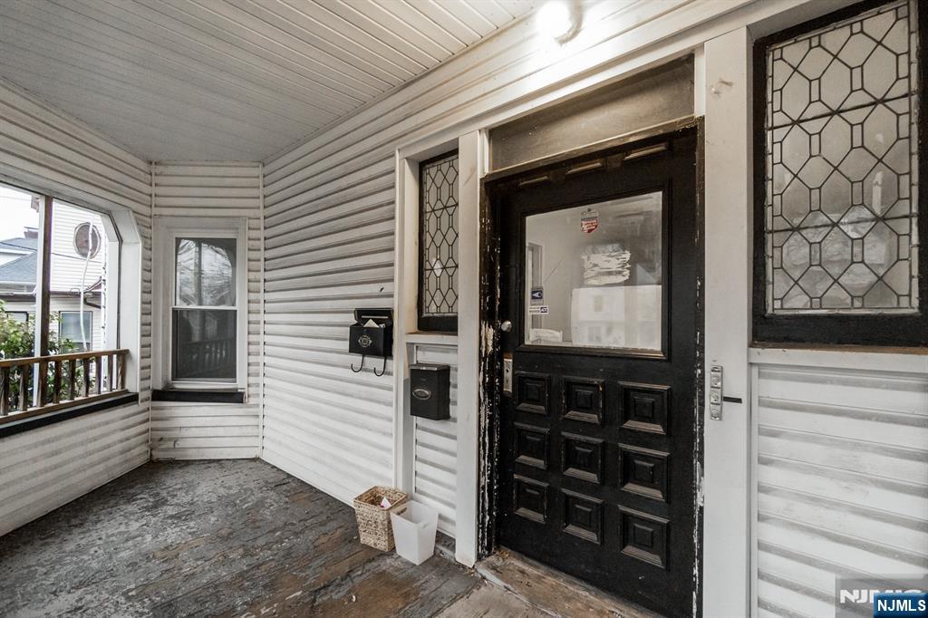 467 Fairview Avenue 1 - Photo 3