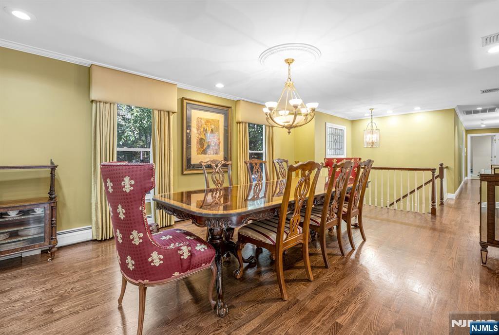 24 Vanderbeck Lane