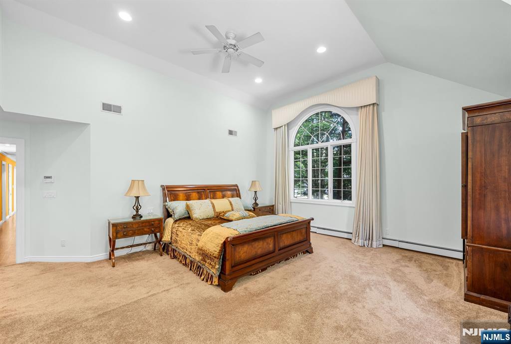24 Vanderbeck Lane