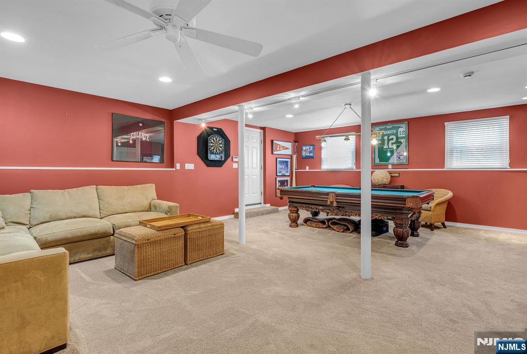 24 Vanderbeck Lane