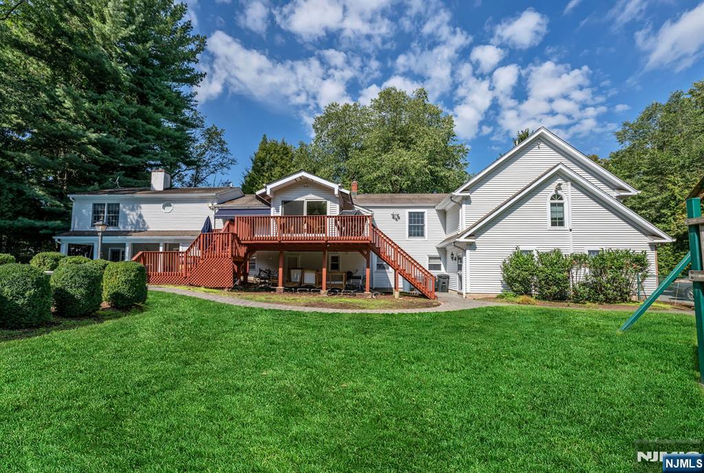 24 Vanderbeck Lane