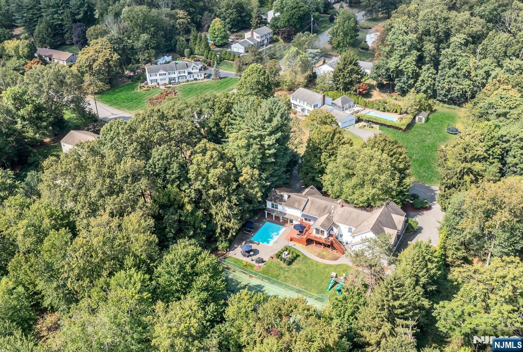 24 Vanderbeck Lane