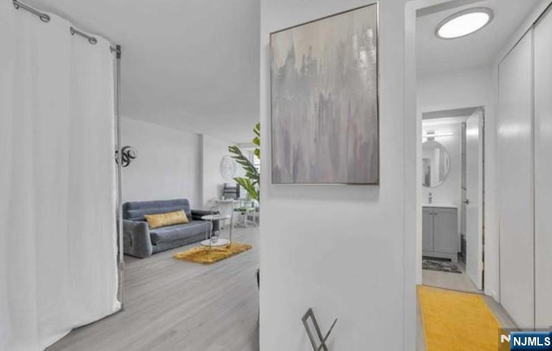 90 Prospect Avenue #10C