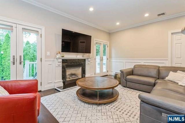 20 Holland Avenue - Photo 3