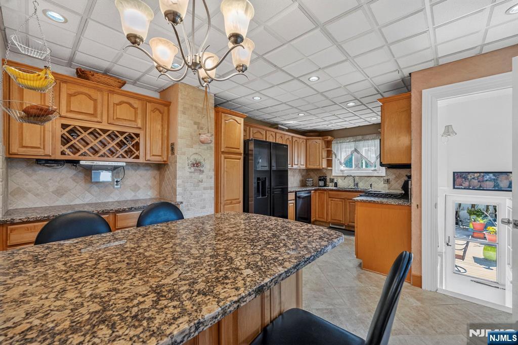 Homes for sale in Little Ferry, NJ | 70 Franklin St, Little Ferry, NJ 07643 | MLS# 26016017