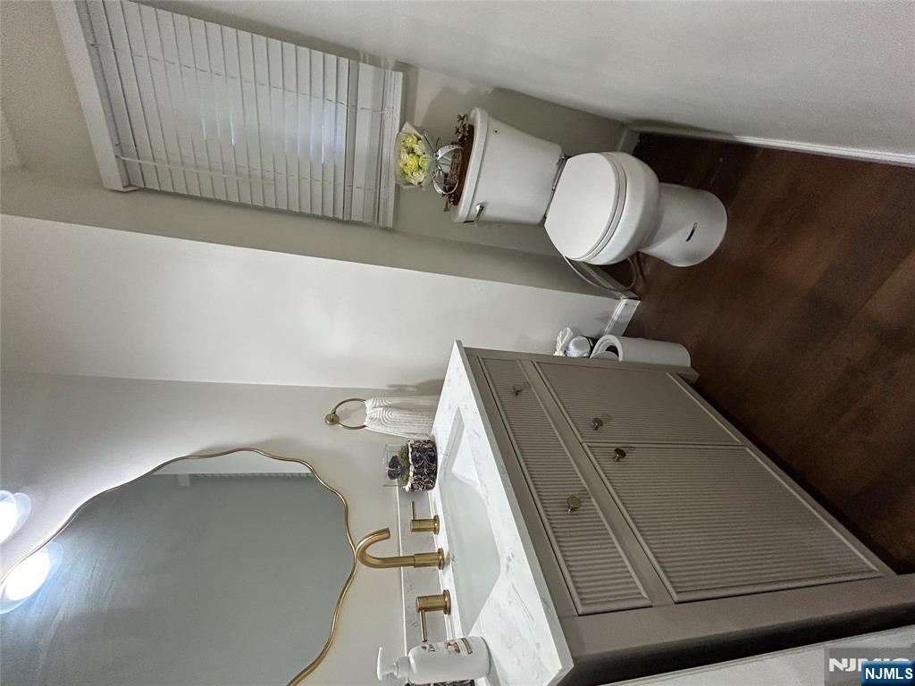 459 Lawton Avenue - Photo 6